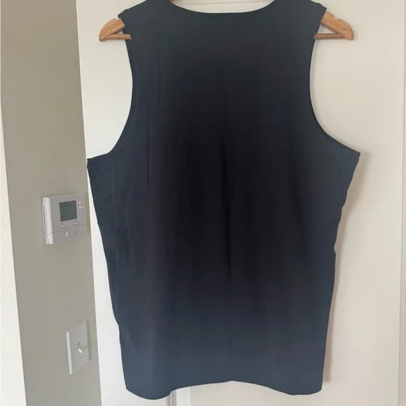 Black Nike Dri-Fit Tank Top - Picture 3 of 4